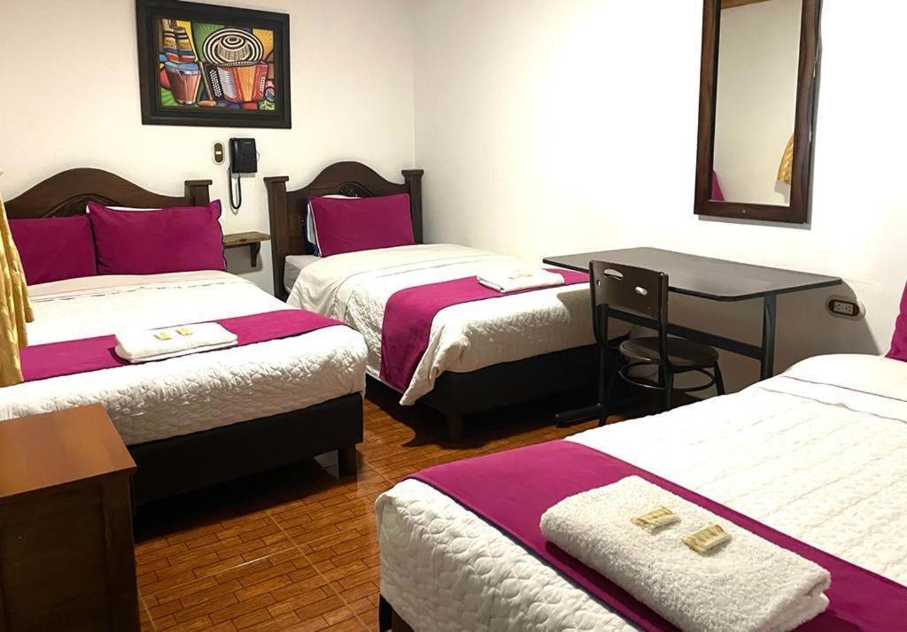 Hostal Internacional Bogotá Dış mekan fotoğraf